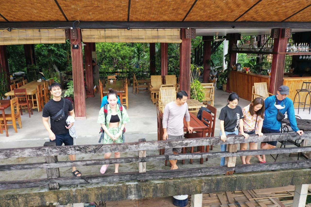 Ning Ning Guesthouse Muang Ngoi Dış mekan fotoğraf