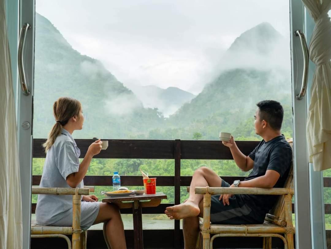 Ning Ning Guesthouse Muang Ngoi Oda fotoğraf
