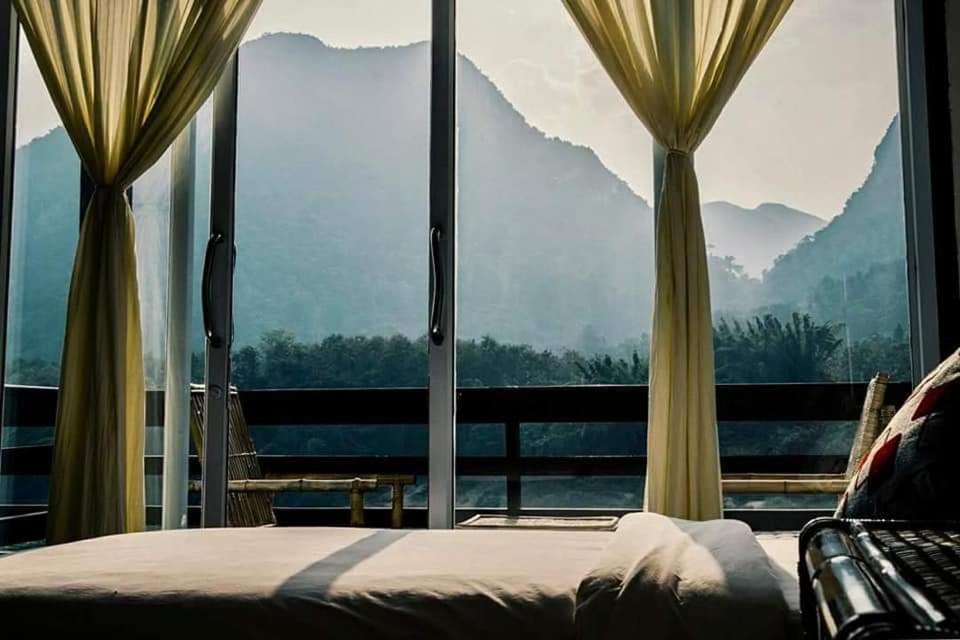 Ning Ning Guesthouse Muang Ngoi Dış mekan fotoğraf
